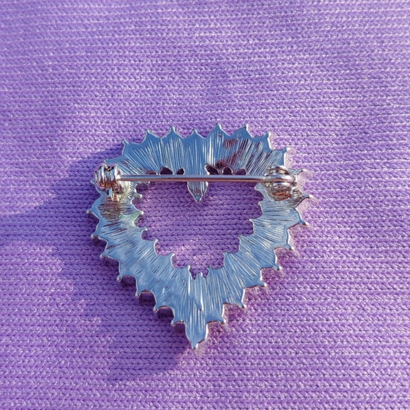 Heart Brooch/Pin!!! - Picture 4 of 6